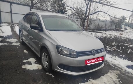 Volkswagen Polo VI (EU Market), 2011 год, 740 000 рублей, 2 фотография