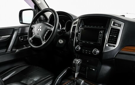 Mitsubishi Pajero IV, 2014 год, 1 998 000 рублей, 9 фотография