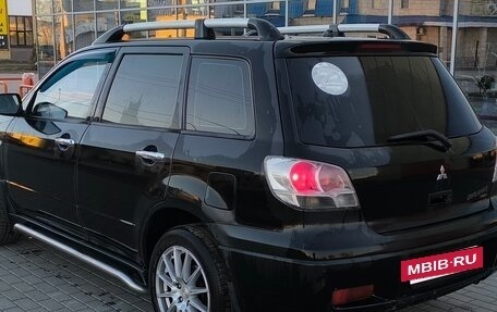 Mitsubishi Outlander III рестайлинг 3, 2004 год, 500 000 рублей, 4 фотография