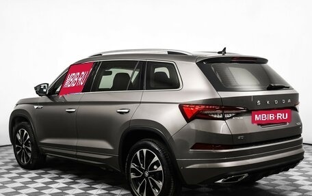 Skoda Kodiaq I, 2023 год, 4 870 000 рублей, 7 фотография