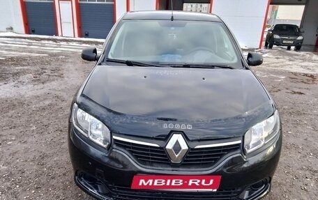 Renault Logan II, 2015 год, 790 000 рублей, 3 фотография