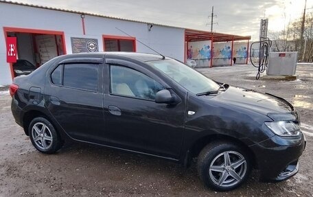 Renault Logan II, 2015 год, 790 000 рублей, 2 фотография