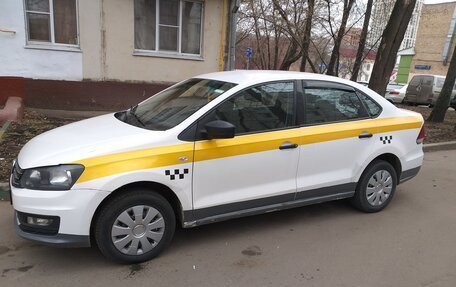 Volkswagen Polo VI (EU Market), 2016 год, 390 000 рублей, 3 фотография