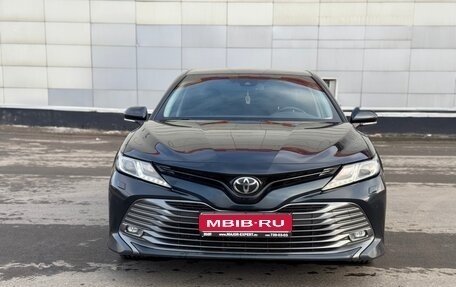 Toyota Camry, 2019 год, 2 890 000 рублей, 1 фотография