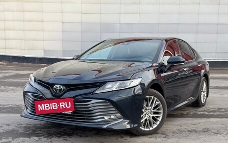 Toyota Camry, 2019 год, 2 890 000 рублей, 3 фотография