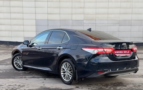 Toyota Camry, 2019 год, 2 890 000 рублей, 5 фотография