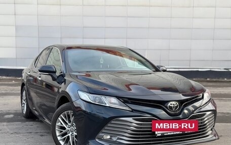 Toyota Camry, 2019 год, 2 890 000 рублей, 2 фотография