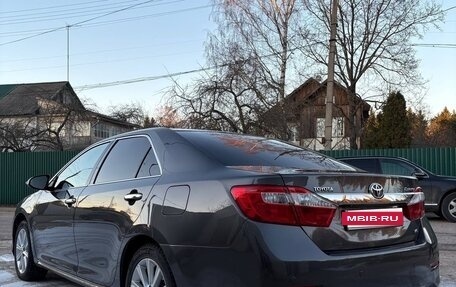 Toyota Camry, 2013 год, 1 970 000 рублей, 4 фотография