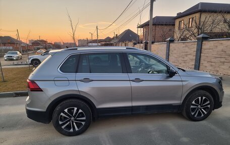 Volkswagen Tiguan II, 2019 год, 2 300 000 рублей, 3 фотография