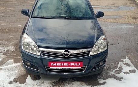 Opel Astra H, 2011 год, 667 000 рублей, 3 фотография