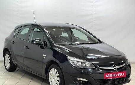 Opel Astra J, 2013 год, 915 000 рублей, 2 фотография