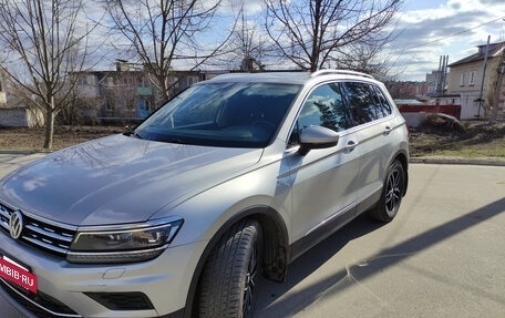 Volkswagen Tiguan II, 2017 год, 2 460 000 рублей, 3 фотография