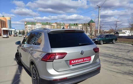 Volkswagen Tiguan II, 2017 год, 2 460 000 рублей, 7 фотография