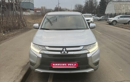 Mitsubishi Outlander III рестайлинг 3, 2015 год, 1 450 000 рублей, 7 фотография