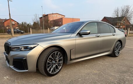 BMW 7 серия, 2019 год, 5 900 000 рублей, 2 фотография