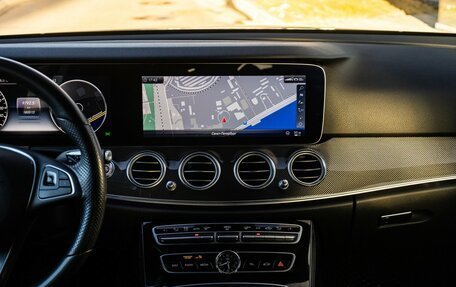 Mercedes-Benz E-Класс, 2018 год, 2 639 000 рублей, 18 фотография