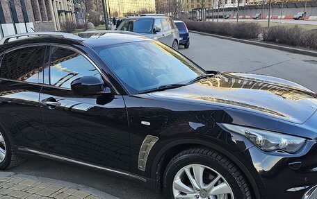 Infiniti FX II, 2011 год, 2 300 000 рублей, 2 фотография