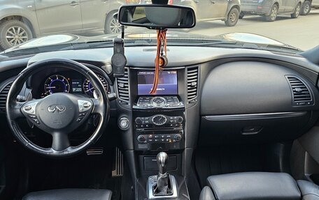 Infiniti FX II, 2011 год, 2 300 000 рублей, 10 фотография