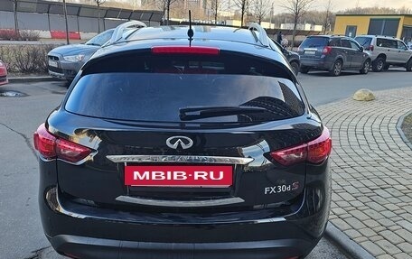 Infiniti FX II, 2011 год, 2 300 000 рублей, 6 фотография