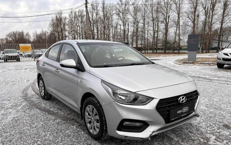 Hyundai Solaris II рестайлинг, 2017 год, 1 048 000 рублей, 1 фотография