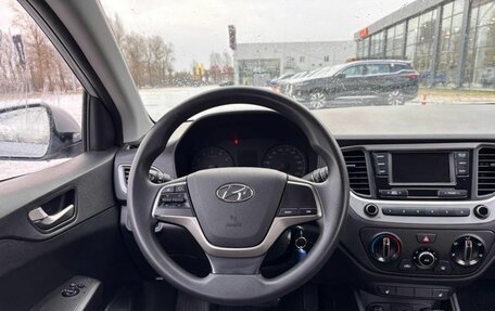 Hyundai Solaris II рестайлинг, 2017 год, 1 048 000 рублей, 17 фотография