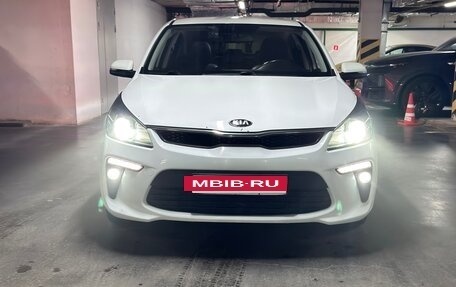 KIA Rio IV, 2017 год, 1 864 800 рублей, 3 фотография