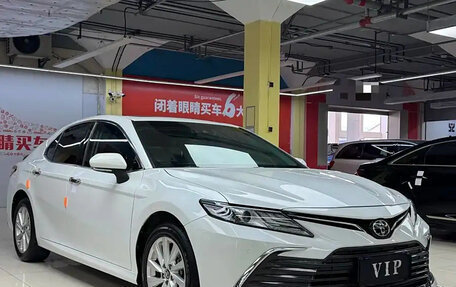Toyota Camry, 2022 год, 2 180 000 рублей, 3 фотография