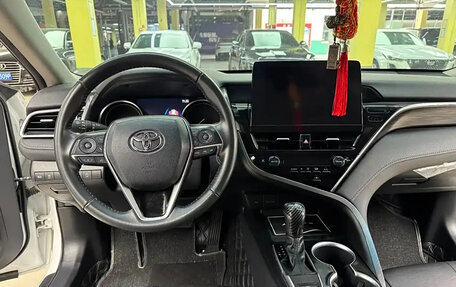 Toyota Camry, 2022 год, 2 180 000 рублей, 13 фотография