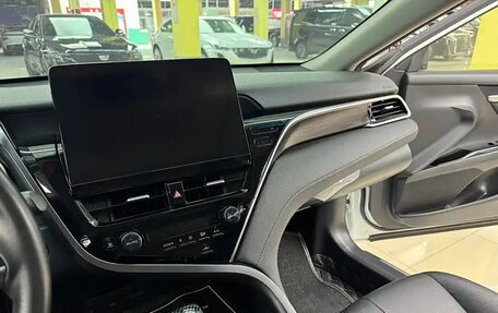 Toyota Camry, 2022 год, 2 180 000 рублей, 15 фотография