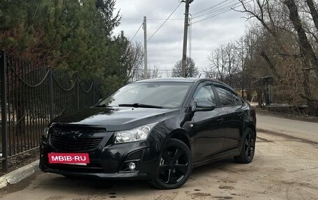 Chevrolet Cruze II, 2010 год, 850 000 рублей, 3 фотография