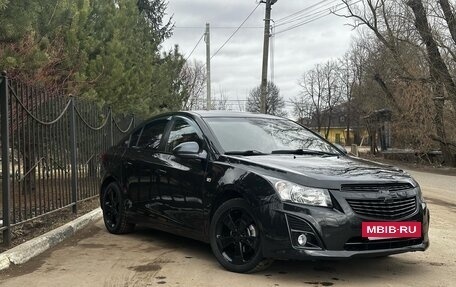 Chevrolet Cruze II, 2010 год, 850 000 рублей, 2 фотография