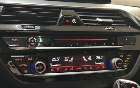 BMW 5 серия, 2018 год, 3 950 000 рублей, 26 фотография