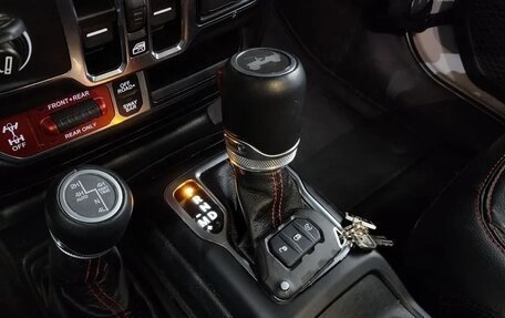 Jeep Wrangler, 2021 год, 3 930 000 рублей, 10 фотография