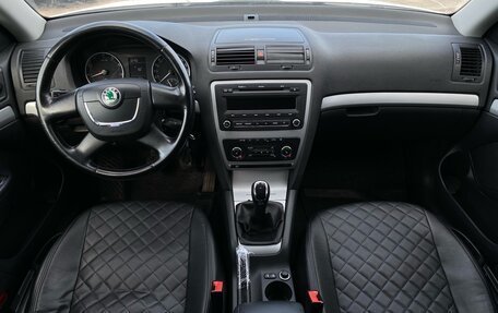 Skoda Octavia, 2012 год, 960 000 рублей, 10 фотография