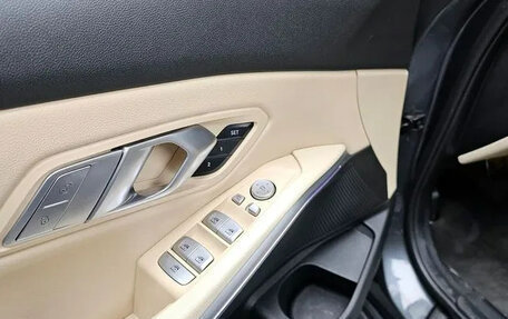 BMW 3 серия, 2022 год, 3 390 000 рублей, 10 фотография
