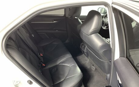 Toyota Camry, 2018 год, 2 660 000 рублей, 19 фотография