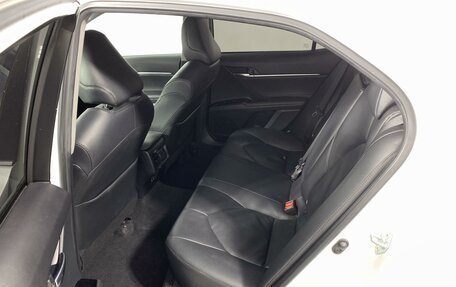 Toyota Camry, 2018 год, 2 660 000 рублей, 12 фотография