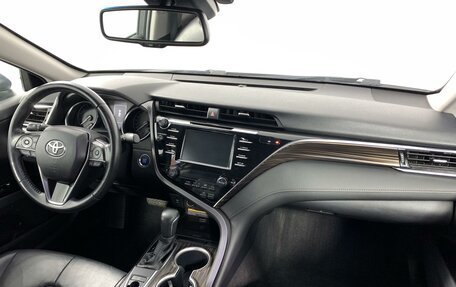 Toyota Camry, 2018 год, 2 660 000 рублей, 11 фотография