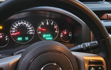 Jeep Cherokee, 2012 год, 1 800 000 рублей, 9 фотография