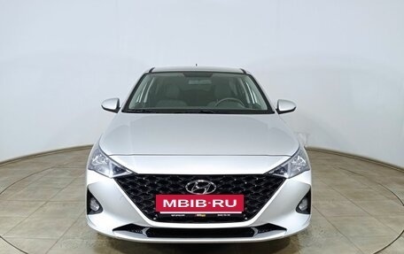 Hyundai Solaris II рестайлинг, 2021 год, 1 580 000 рублей, 2 фотография