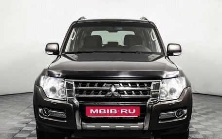 Mitsubishi Pajero IV, 2015 год, 2 749 000 рублей, 2 фотография