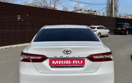 Toyota Camry, 2019 год, 2 900 000 рублей, 4 фотография