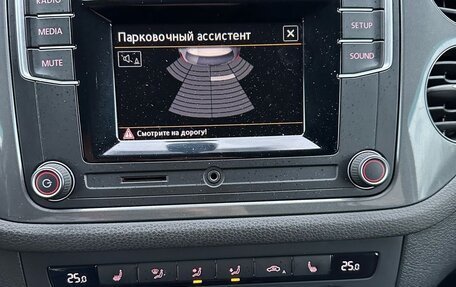 Volkswagen Tiguan I, 2015 год, 1 859 000 рублей, 13 фотография