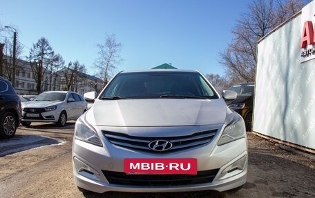 Hyundai Solaris II рестайлинг, 2015 год, 697 000 рублей, 2 фотография