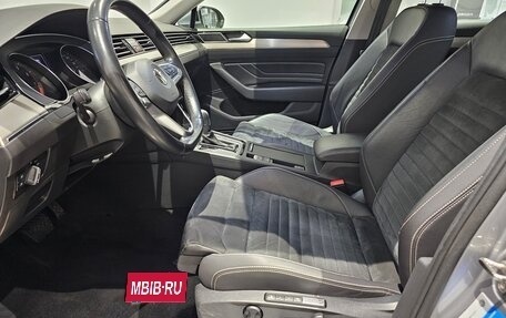 Volkswagen Passat B8 рестайлинг, 2020 год, 2 919 000 рублей, 17 фотография