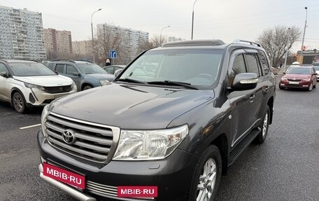 Toyota Land Cruiser 200, 2011 год, 2 650 000 рублей, 2 фотография