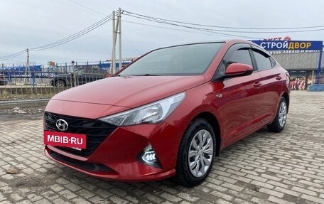 Hyundai Solaris II рестайлинг, 2021 год, 1 820 000 рублей, 2 фотография