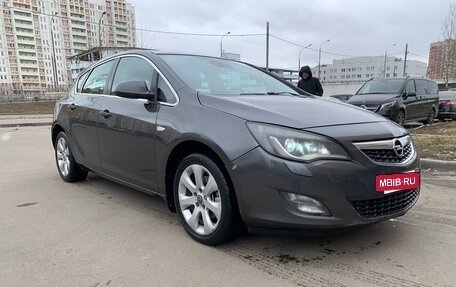 Opel Astra J, 2011 год, 680 000 рублей, 6 фотография