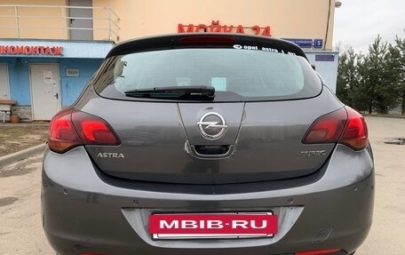 Opel Astra J, 2011 год, 680 000 рублей, 9 фотография