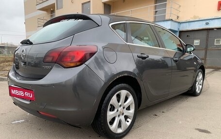 Opel Astra J, 2011 год, 680 000 рублей, 8 фотография